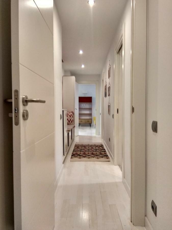 Apartamento Casa Palabra ซานตานเดร์ ภายนอก รูปภาพ